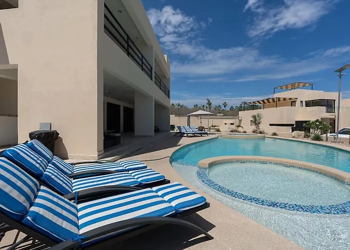 Сasa de vacaciones Modern 2br Close To Downtown Cabo *