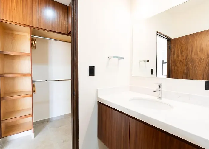 Modern 2br Close To Downtown Cabo Сasa de vacaciones